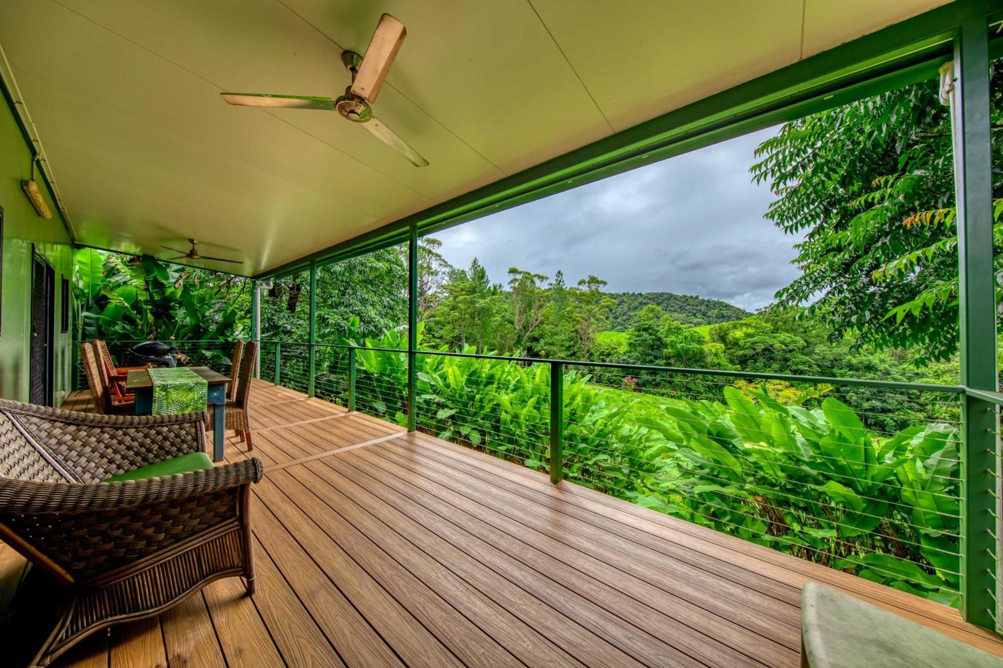 Mena Creek Flower House Экстерьер фото