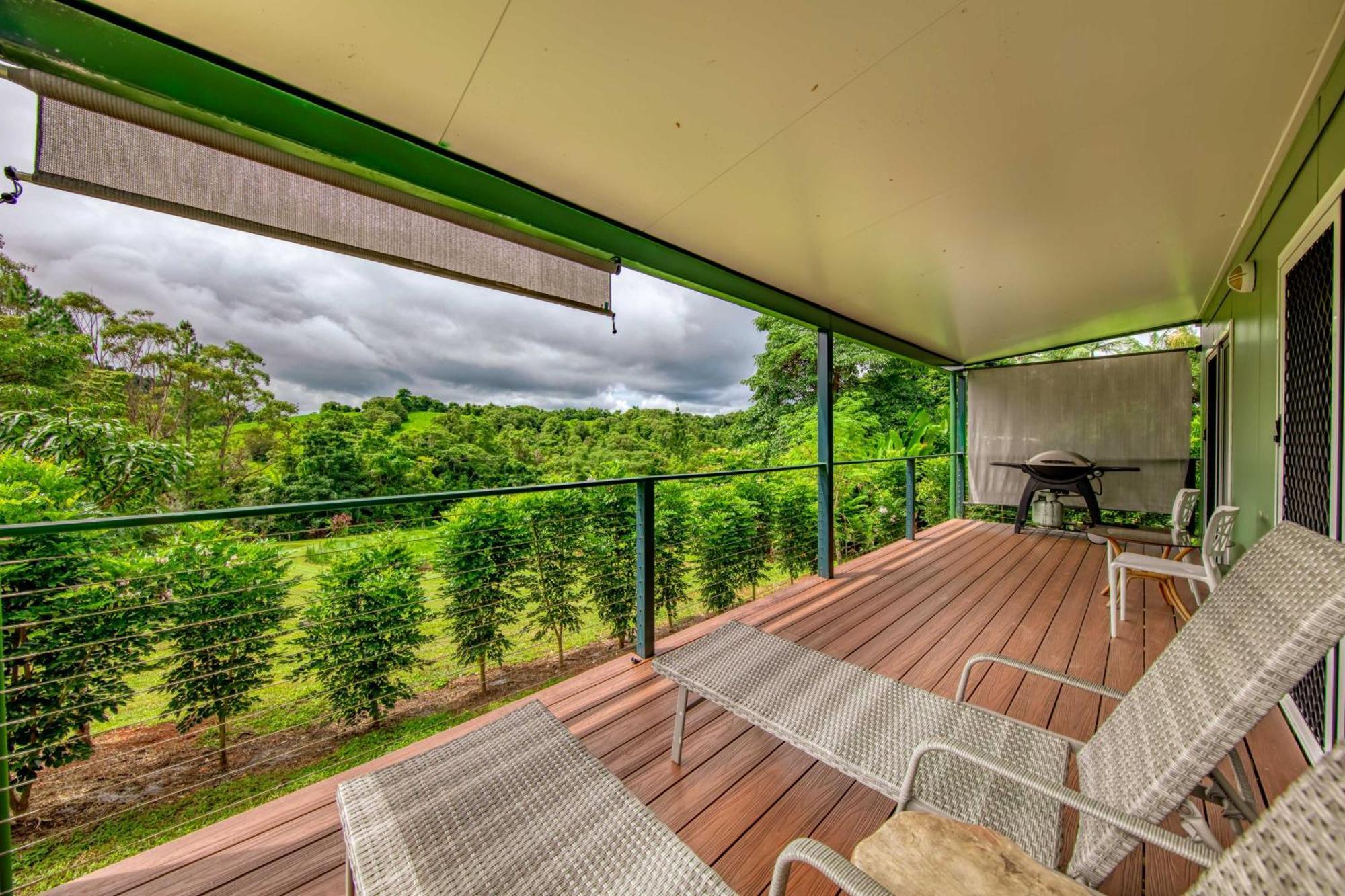 Mena Creek Flower House Экстерьер фото